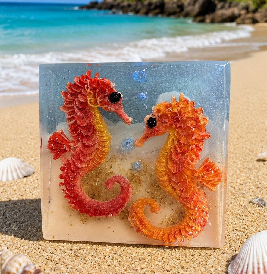 Sea Horses Aquarium - Red